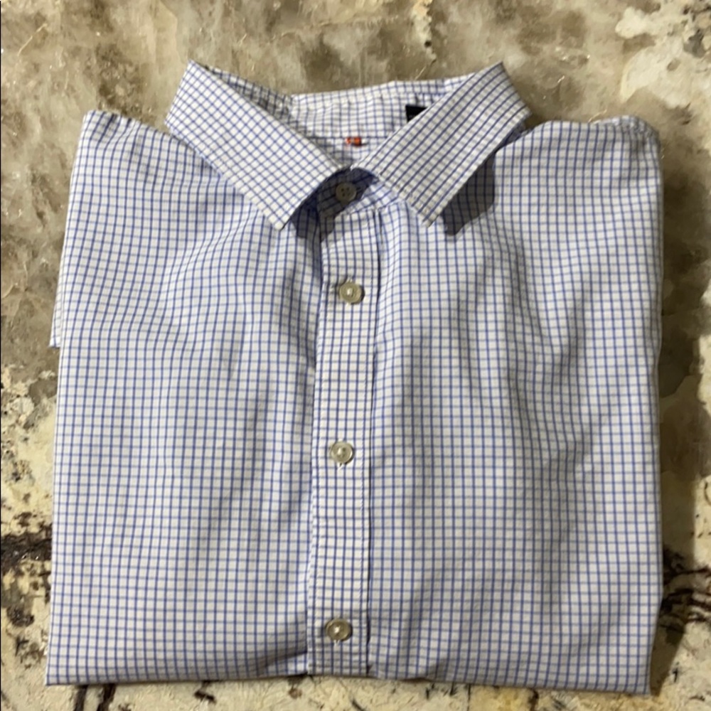 Men’s Van Heusen Traveler Button Down